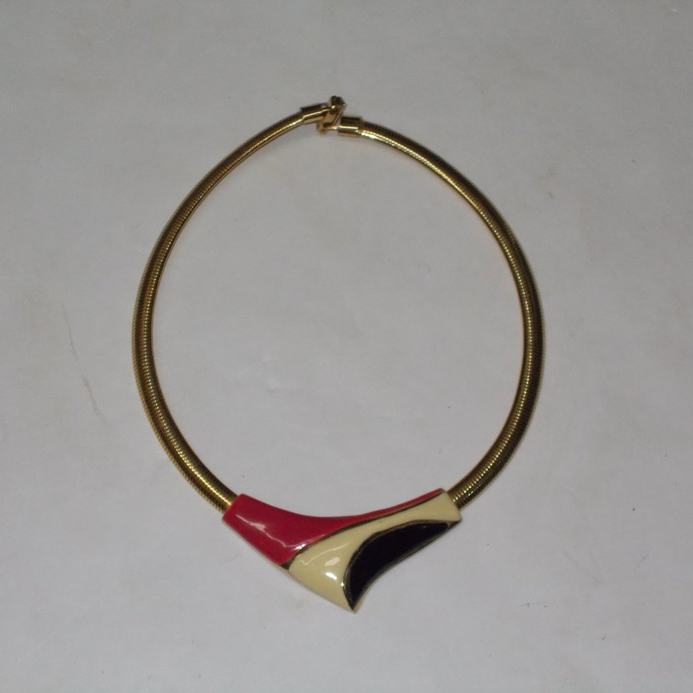 Unique Vintage Necklace - Picture 2 of 6